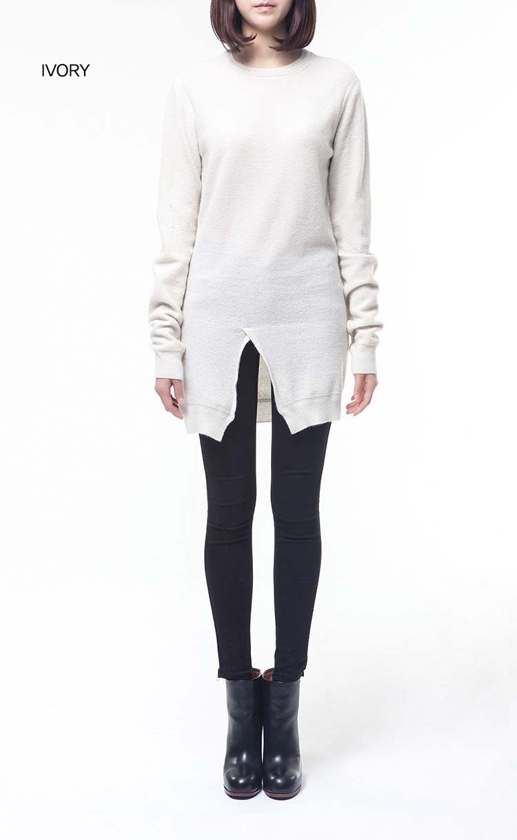 round neck slit pullover
