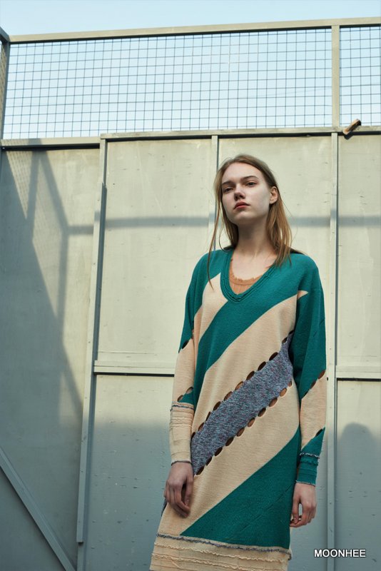 COLOR MATCHING INTARSIA PULLOVER (BEIGE)