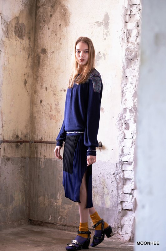COLOR MATCHING RIB SKIRT (NAVY)