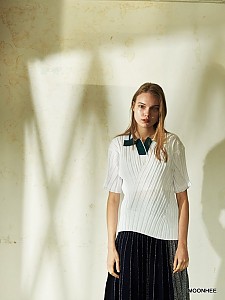 CHARACTER POINT PIQUE NECK TOP (WHITE)
