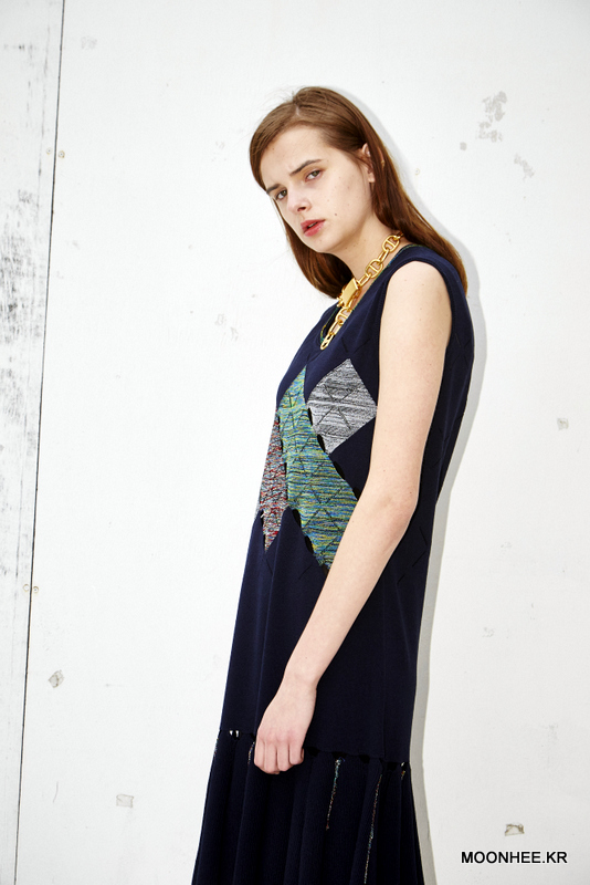 MULTI ARGYLE SLEEVELESS DRESS (NAVY)
