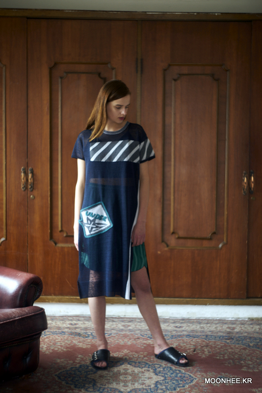 ARROW MOTIF LINEN DRESS (NAVY)