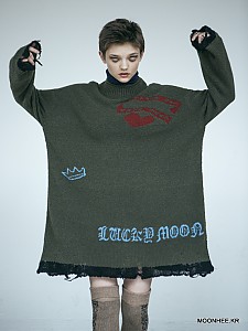 Angel Graphic Boxy Sweater [KHAKI]