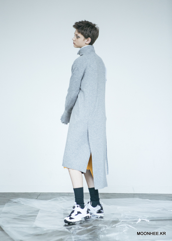 Asymmetric Sleeve Dress [GREY]