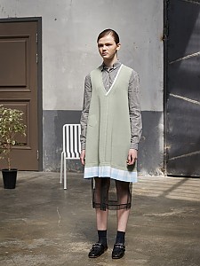 Block Check V-Neck Frill Dress [L/GREEN]