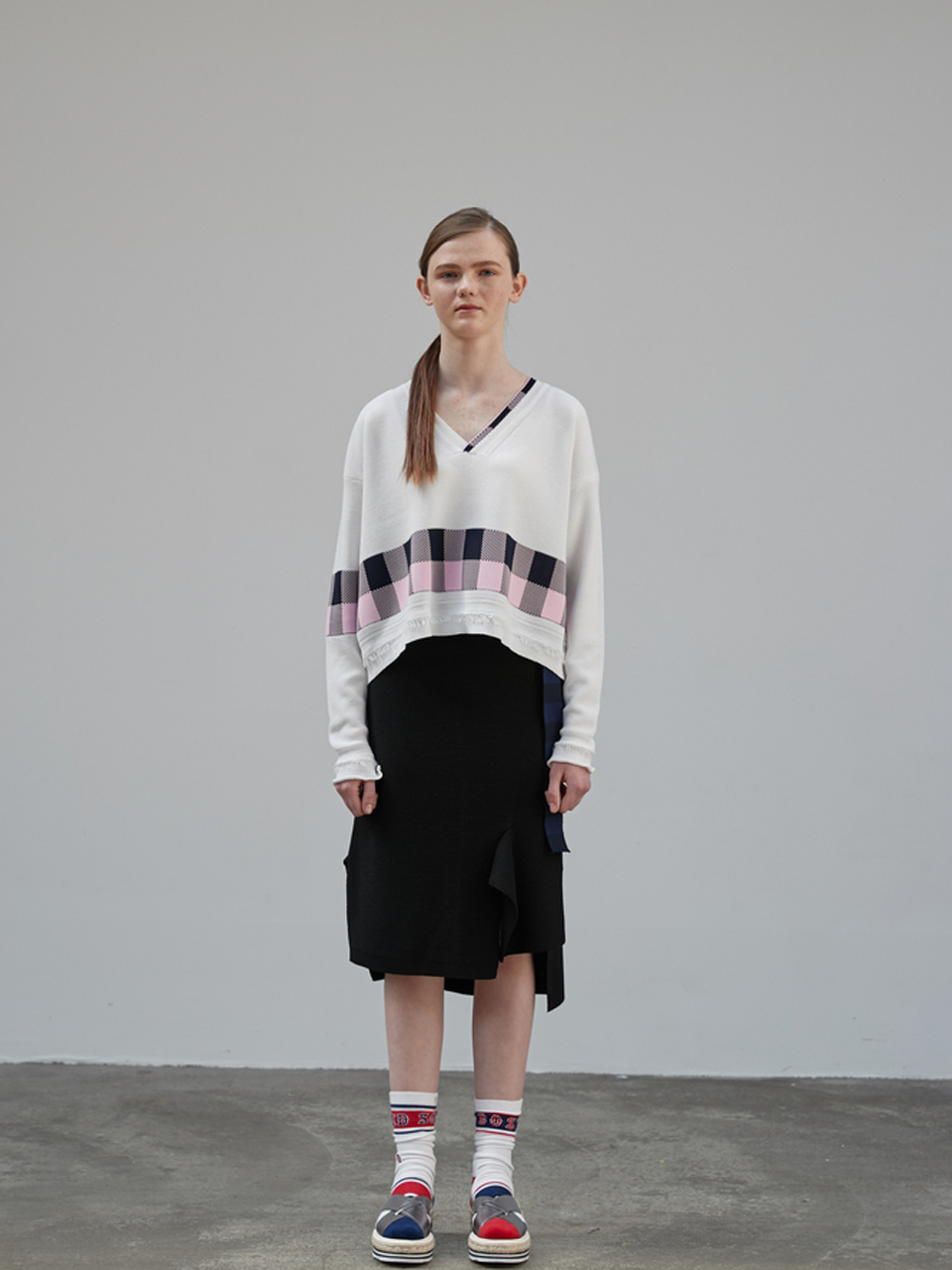 Block check V-neck Pullover [WHITE]