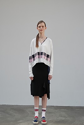 Block check V-neck Pullover [WHITE]