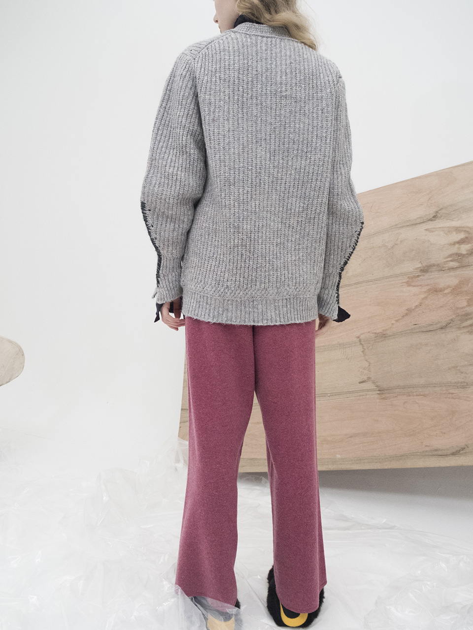 M7WC01A [Multi-Colored Ribbed Bulky Cardigan] GREY