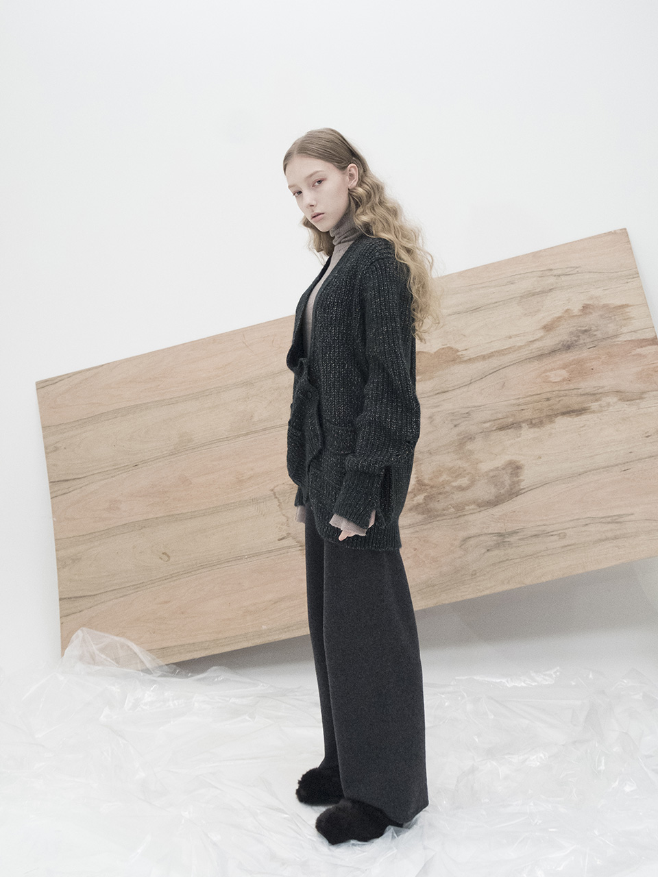 M7WC01A [Multi-Colored Ribbed Bulky Cardigan] DARK GREEN