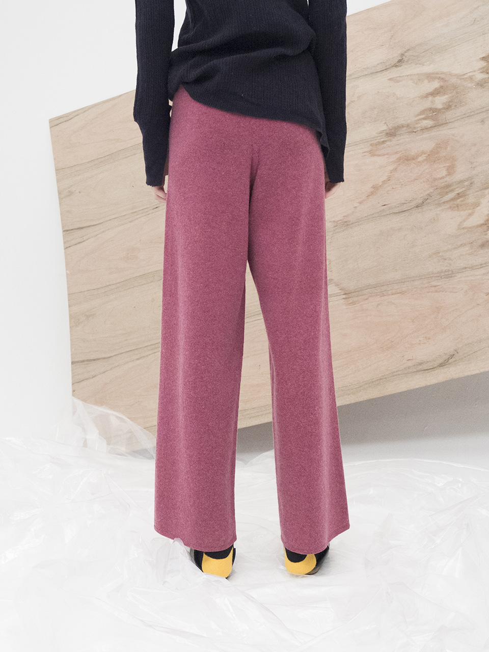 M7WP01A [Seamless Knit Trousers] 무봉제  D/ PINK