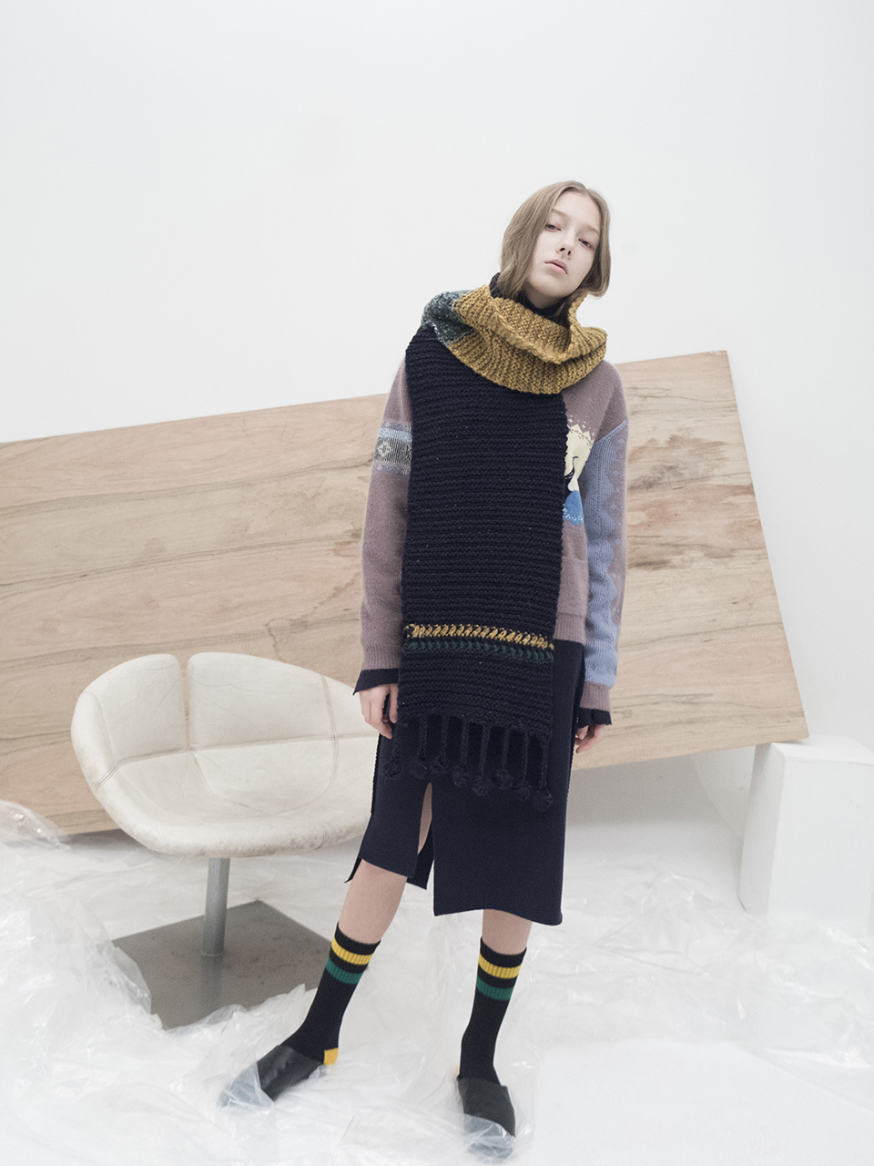 M7WM01A [ Stripe multi color muffler] NAVY