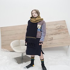 M7WM01A [ Stripe multi color muffler] NAVY