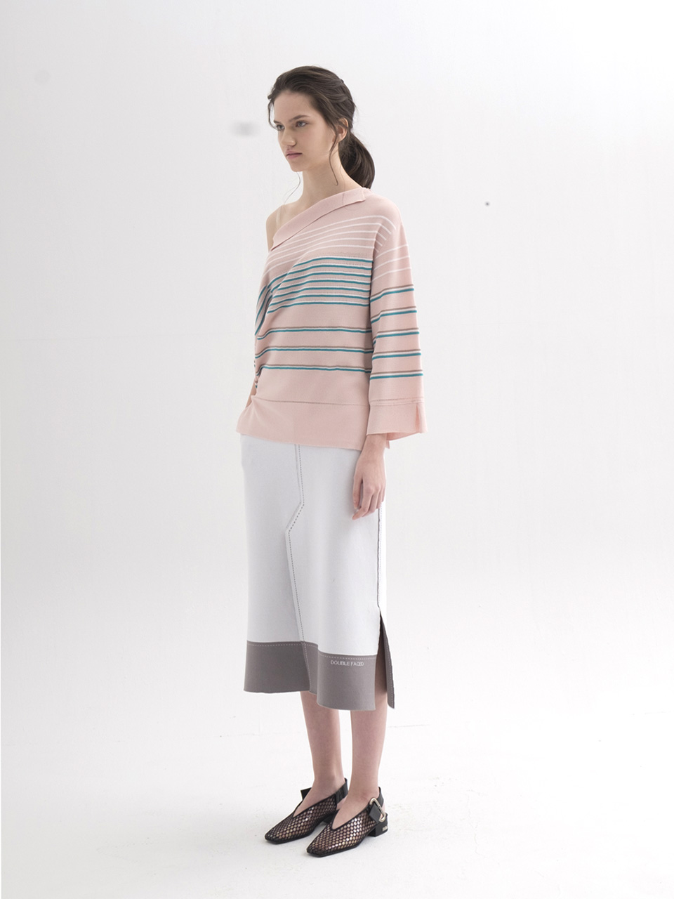 Unbalanced Collar Stripe Pullover