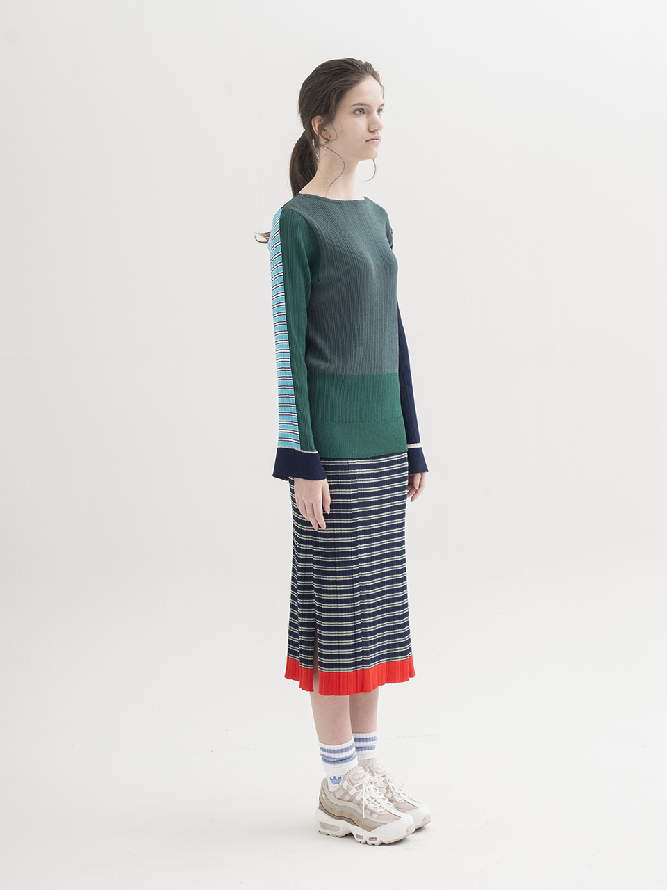 Color-Block Ribbed Pullover