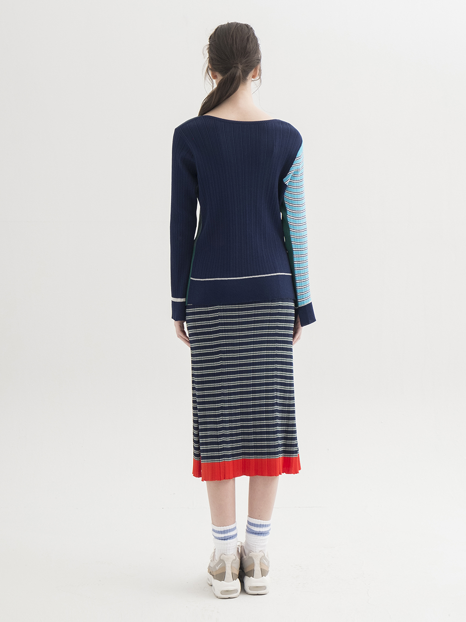 Color-Block Ribbed Pullover
