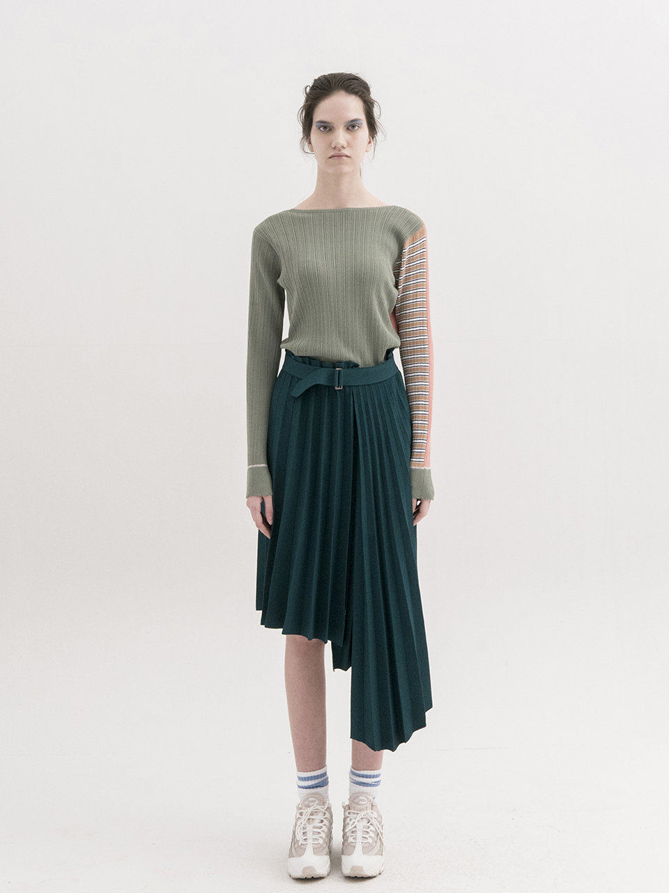 Color-Block Ribbed Pullover