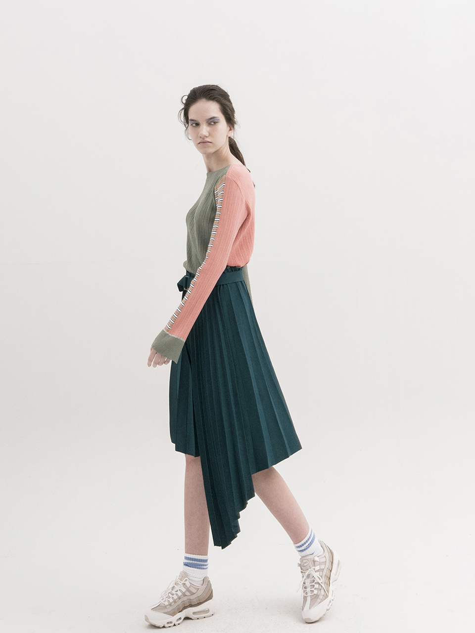 Color-Block Ribbed Pullover