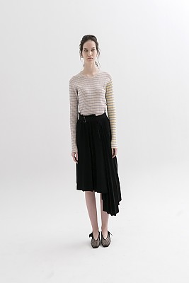 Asymmetrical Pleated Knit Skirt]