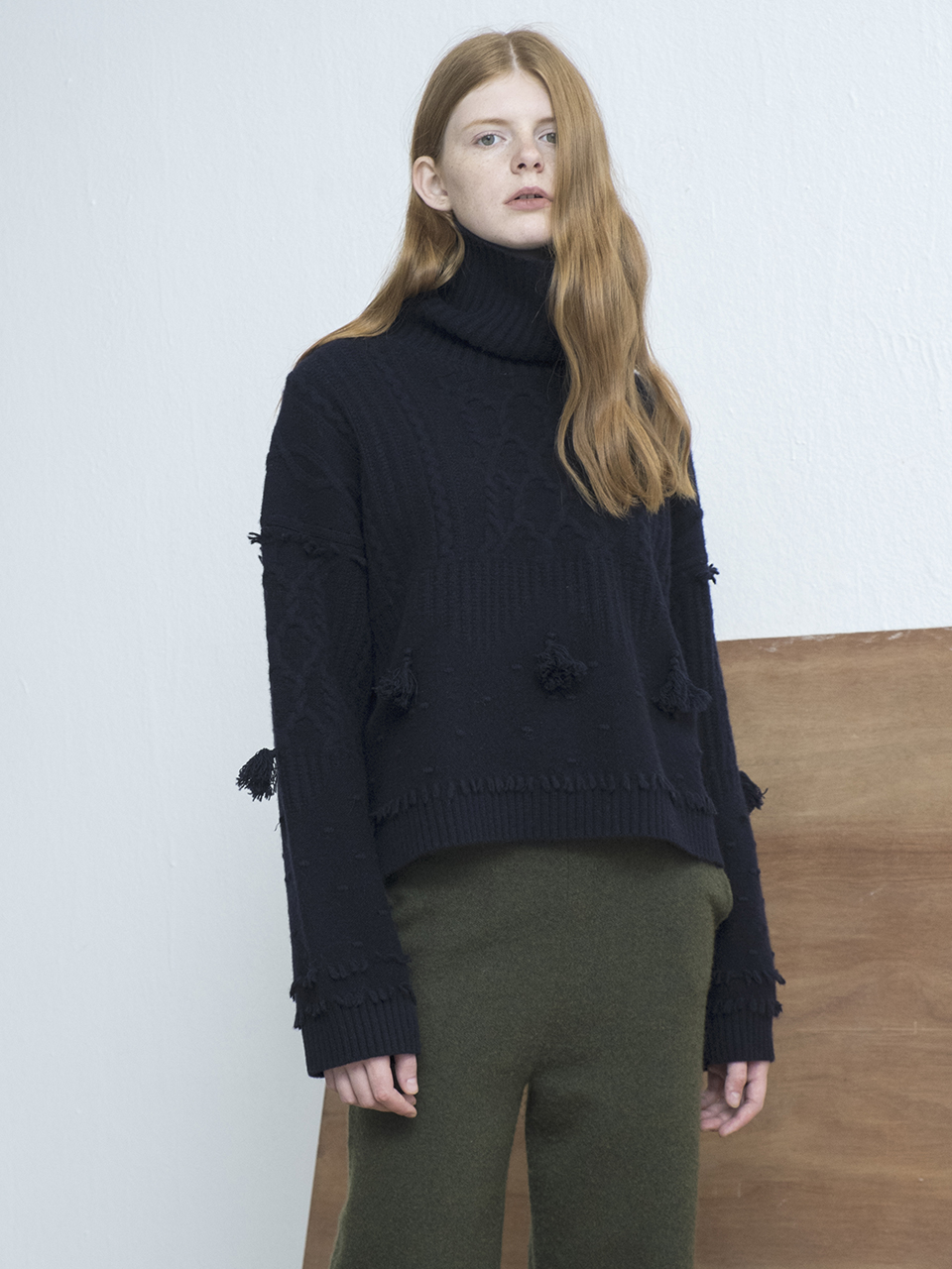 M8FT04A	Tassle point cable sweater pullover