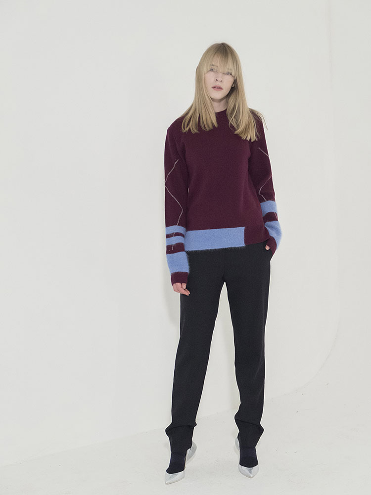 Sleeve Angora Point Round-Neck Pullover - WINE