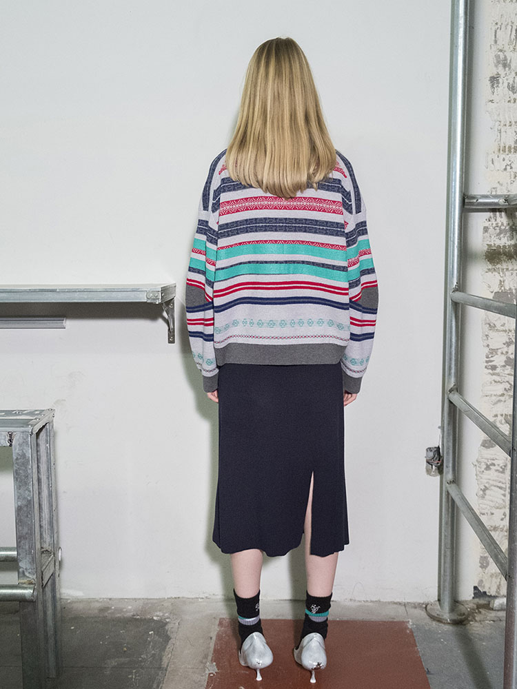 Multi-Colored Stripe Jacquard Pullover - L/GRAY