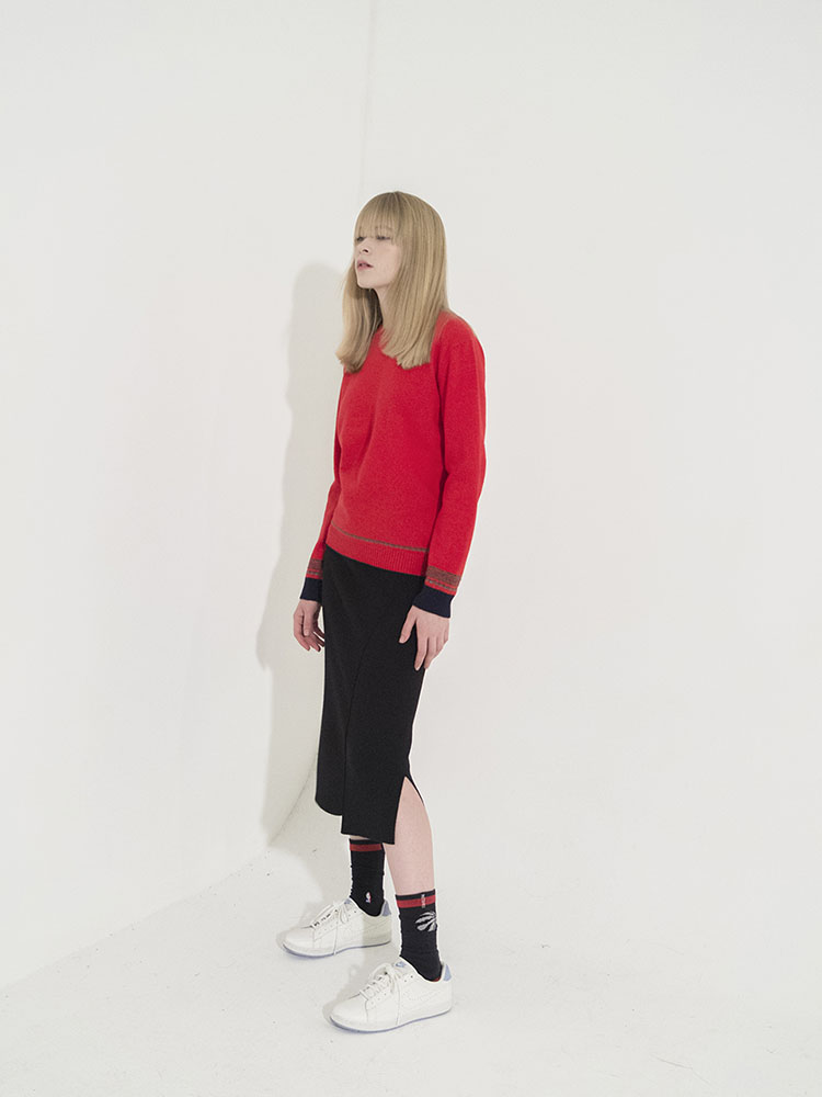 Jacquard Point Basic Pullover
