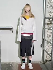 Flared Sleeve Color-Block V-neck Pullover - WHITE