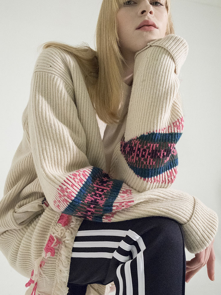 Flower Motif Jacquard Ribbed Cardigan - IVORY