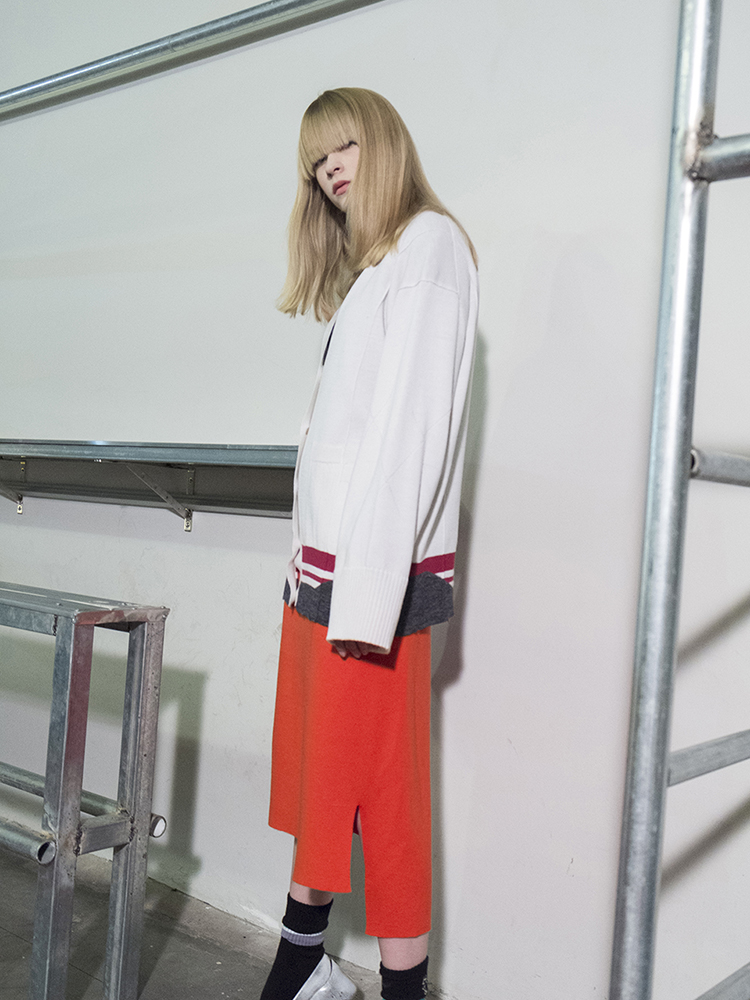 Flared Sleeve Color-Block Cardigan -IVORY