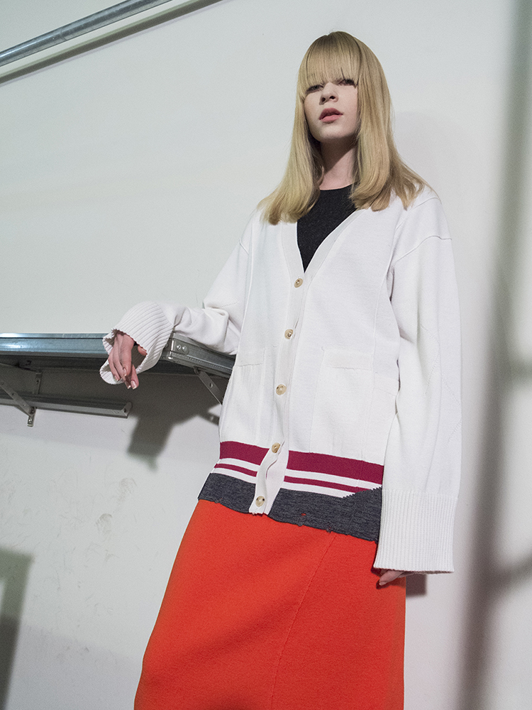 Flared Sleeve Color-Block Cardigan -IVORY