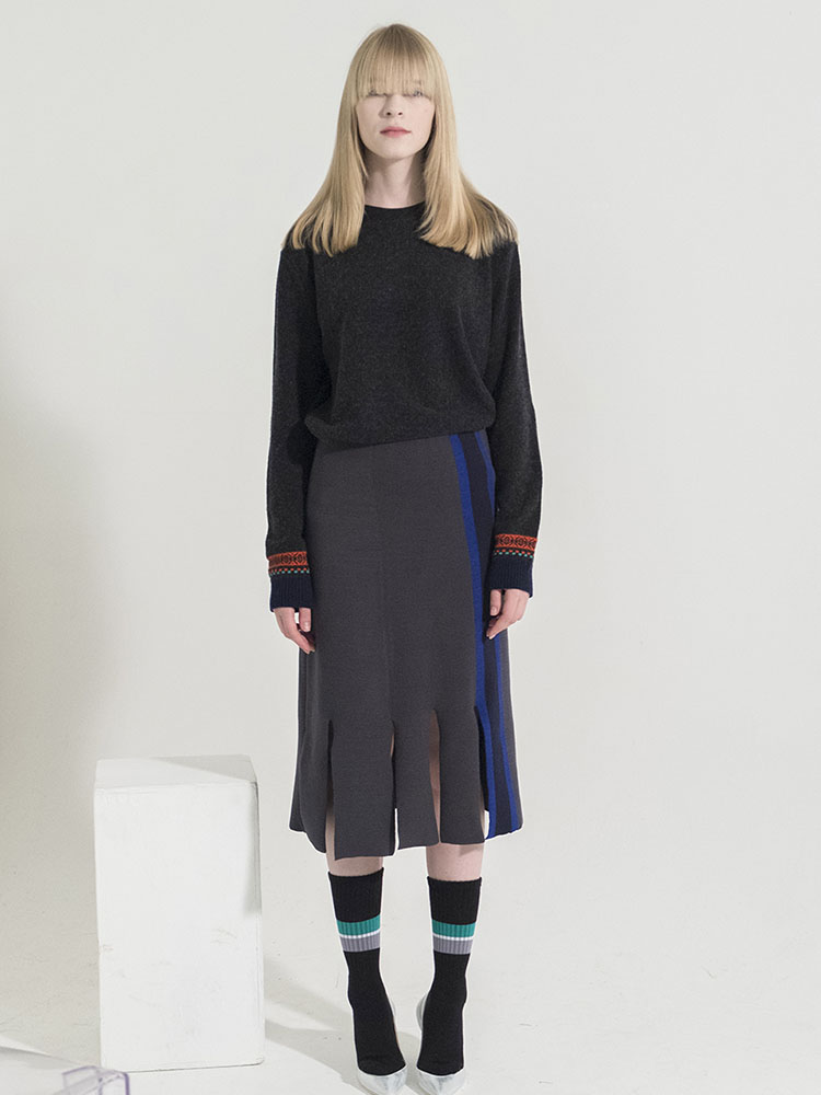 Vertical Stripes Intarsia Knit Skirt -D/GRAY