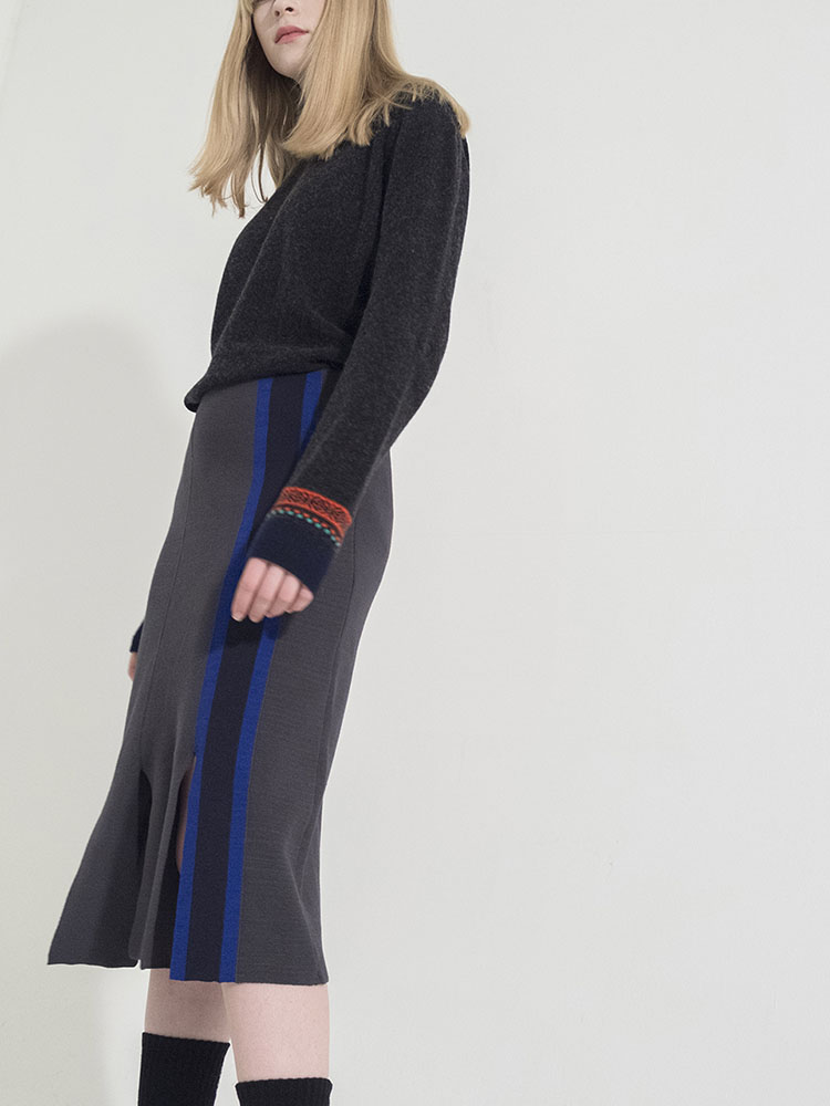 Vertical Stripes Intarsia Knit Skirt -D/GRAY