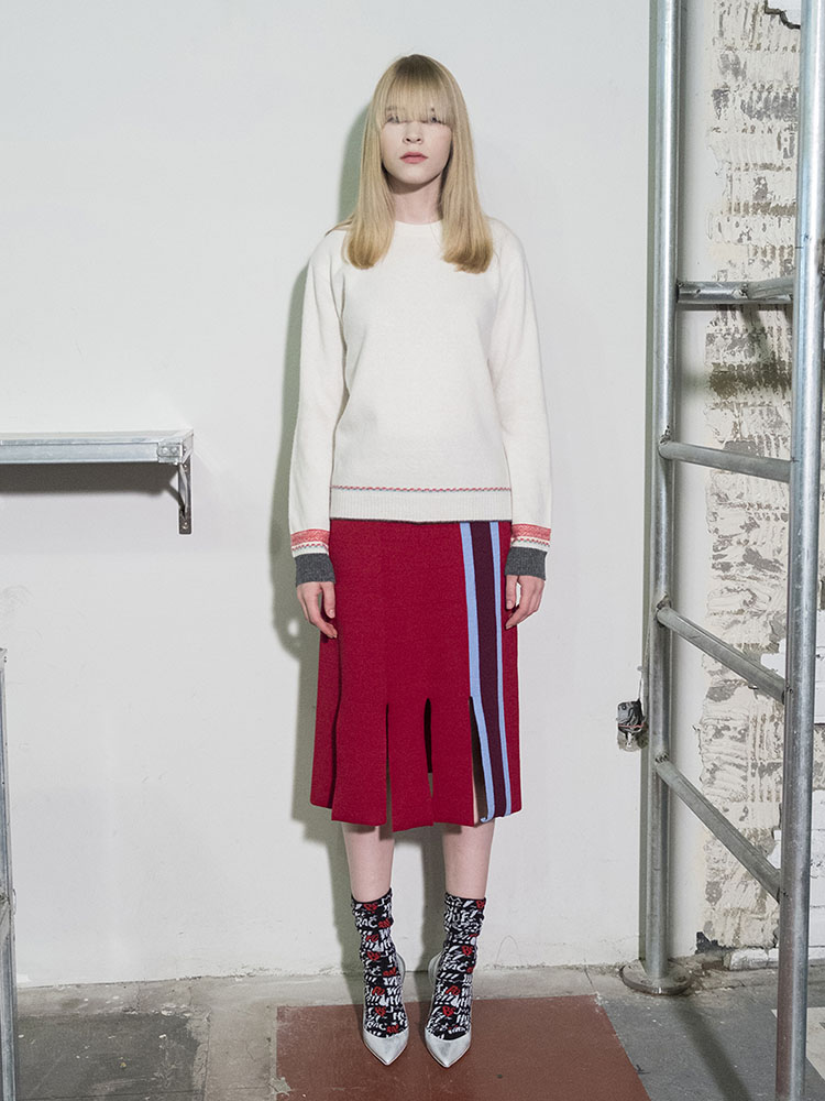 Vertical Stripes Intarsia Knit Skirt -RED