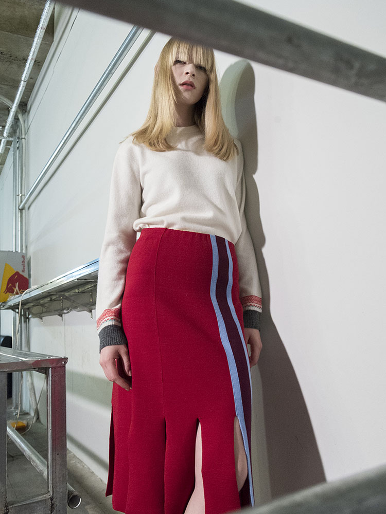 Vertical Stripes Intarsia Knit Skirt -RED