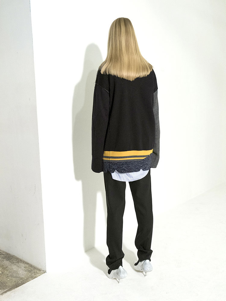 Flared Sleeve Color-Block V-neck Pullover - NAVY
